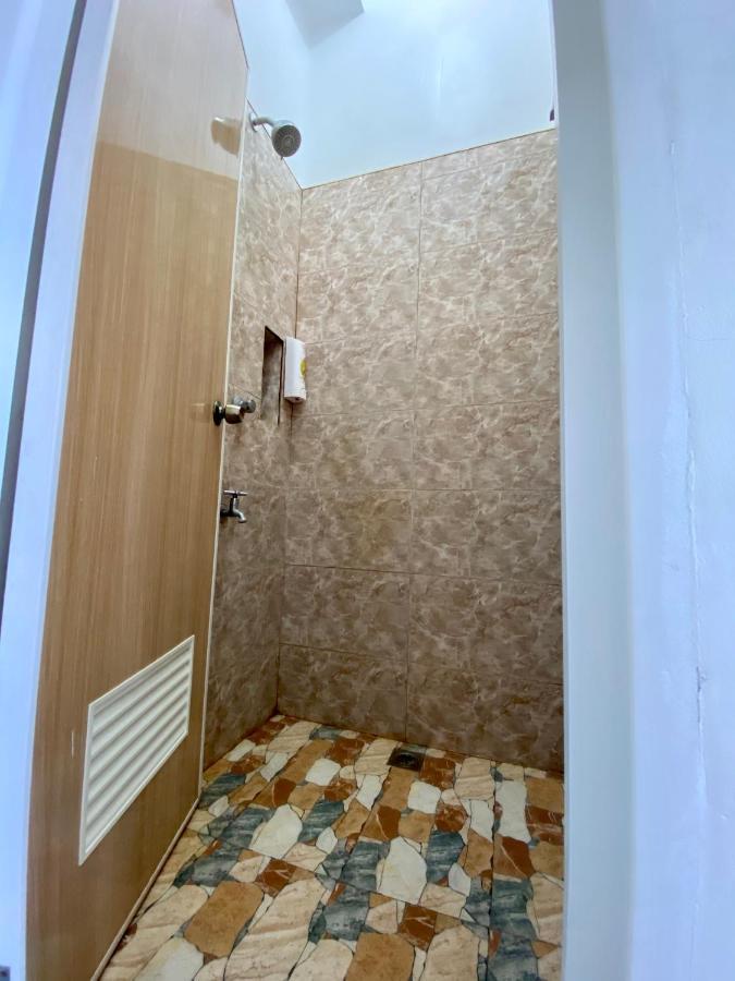 Location One Eighty Bed and Breakfast Bangcusay Εξωτερικό φωτογραφία