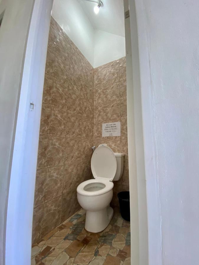 Location One Eighty Bed and Breakfast Bangcusay Εξωτερικό φωτογραφία
