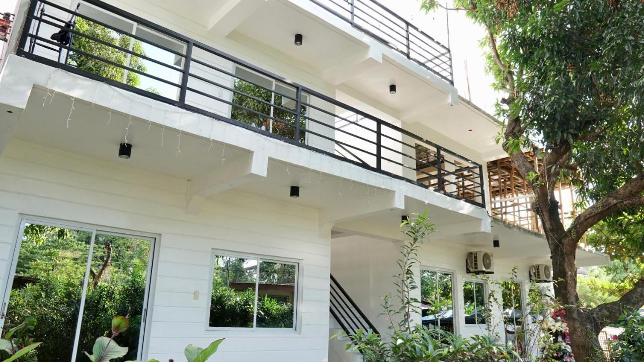 Location One Eighty Bed and Breakfast Bangcusay Εξωτερικό φωτογραφία